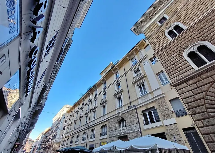 Ponte Cavour Apartment